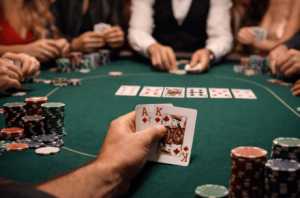 如何提升爱游戏玩poker在线上德州的胜率?